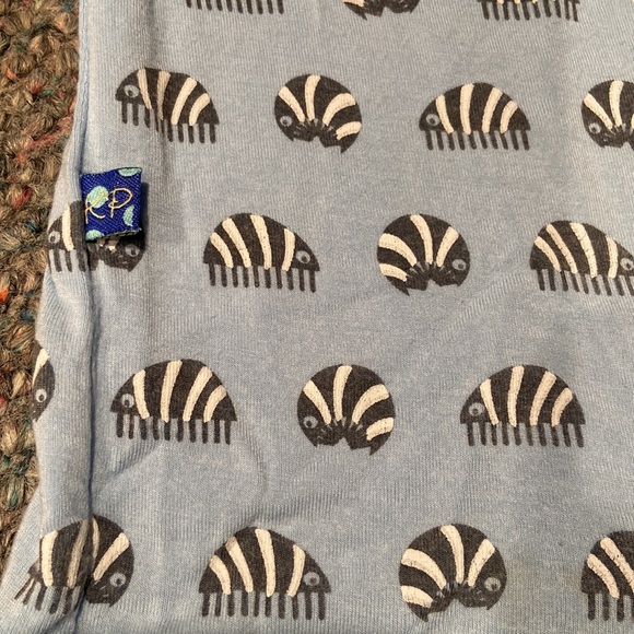 Kickee pants Collared Romper- Roly Poly print - Picture 5 of 5